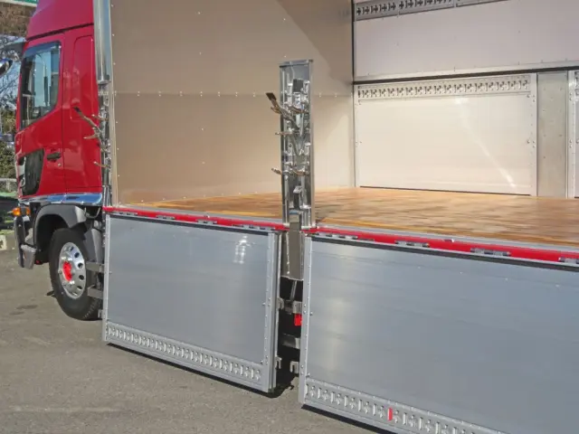 中柱は差し込み式です。|日野 レンジャー 2KG-FD2ABG(2WD)の写真25