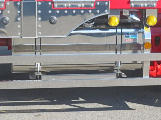 燃料タンクは200Lです。(ステンレス製です)|日野 レンジャー 2KG-FD2ABG(2WD)の写真46