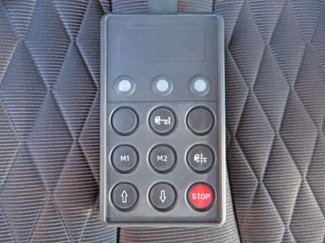 エアサスのコントローラーです。|日野 レンジャー 2KG-FD2ABG(2WD)の写真47