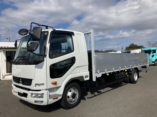 未使用の三菱4トン標準幅平ボデーです。|三菱 ファイター 2KG-FK62F(2WD)の写真1