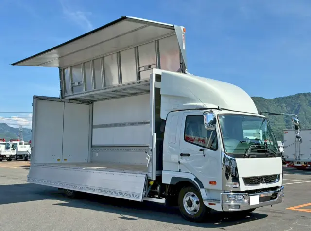三菱 ファイター 2KG-FK65F(2WD)の写真3