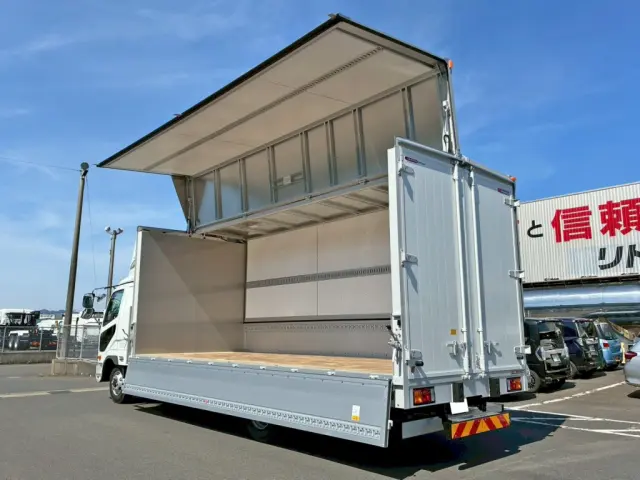 三菱 ファイター 2KG-FK65F(2WD)の写真5