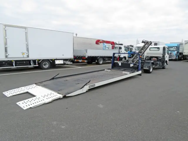 トヨタ ダイナ TDG-XZU722(2WD)の写真4