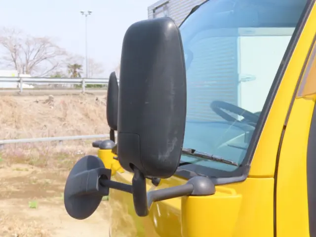 いすゞ エルフ TKG-NKR85N(2WD)の写真30