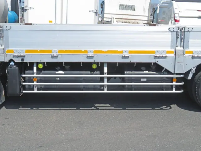 燃料タンクは300Lと200Lが付いています。|三菱 スーパーグレート QKG-FS54VZの写真20