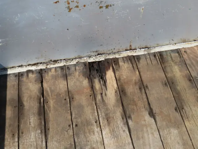 床板前側に腐食箇所があります。|三菱 スーパーグレート QKG-FS54VZの写真42