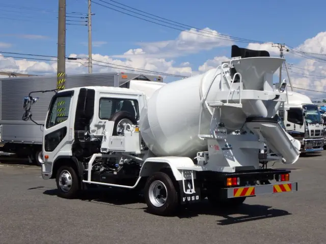 三菱 ファイター 2KG-FK72F(2WD)の写真3
