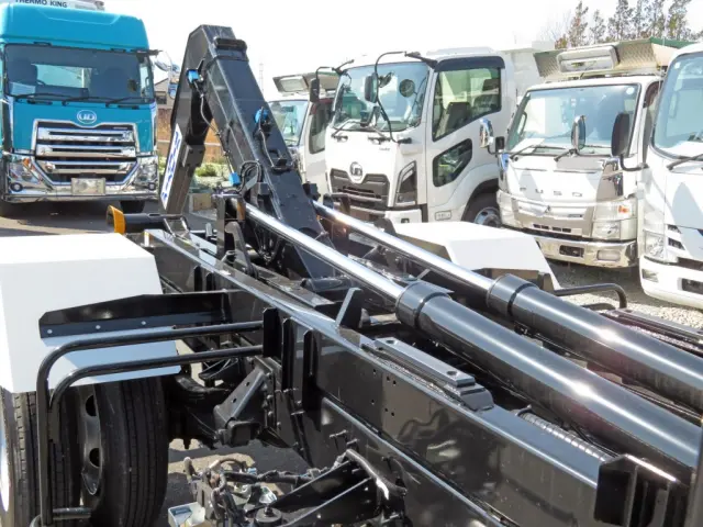 ツインシリンダーです。|日野 レンジャー 2PG-FD2ABA(2WD)の写真9