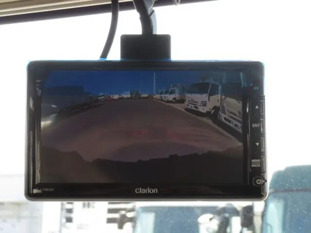 液晶バックモニター付きです。|日野 レンジャー 2PG-FD2ABA(2WD)の写真13