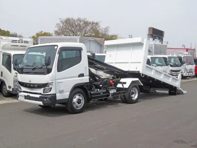 三菱 キャンター 2PG-FEBM0(2WD)の写真2
