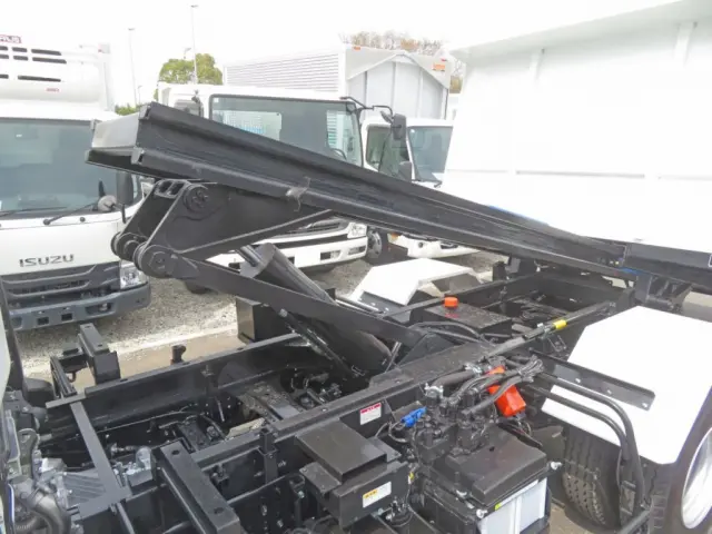 三菱 キャンター 2PG-FEBM0(2WD)の写真19