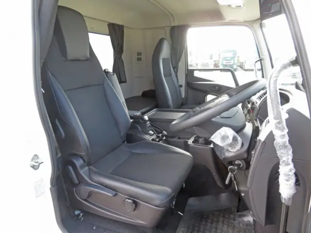 三菱 ファイター 2KG-FK65F(2WD)の写真6