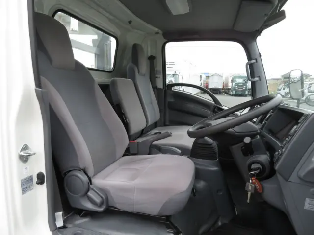 いすゞ エルフ TKG-NPR85YN(2WD)の写真6