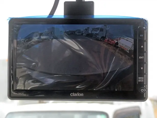 液晶バックモニター付きです。|日野 レンジャー 2PG-FJ2ACA(2WD)の写真15