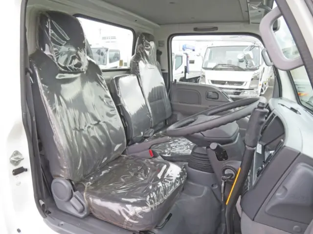 いすゞ エルフ TPG-NKR85AN(2WD)の写真6