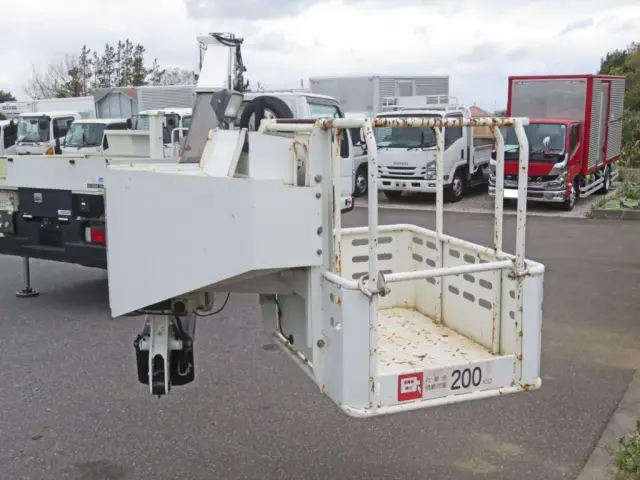 いすゞ エルフ TPG-NKR85AN(2WD)の写真22