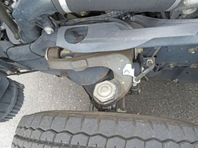 いすゞ エルフ TPG-NKR85AN(2WD)の写真33