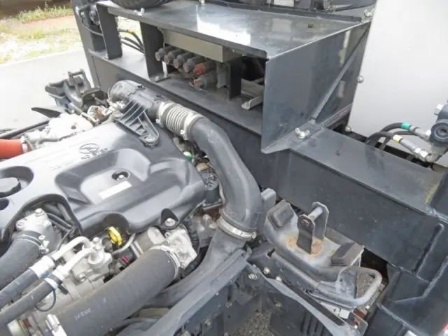 いすゞ エルフ TPG-NKR85AN(2WD)の写真34