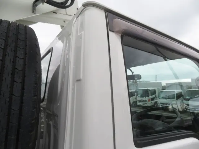 いすゞ エルフ TPG-NKR85AN(2WD)の写真37