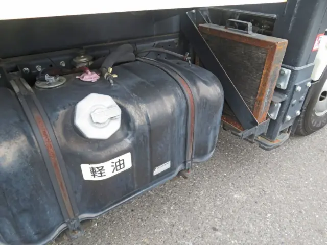 いすゞ エルフ TPG-NKR85AN(2WD)の写真44