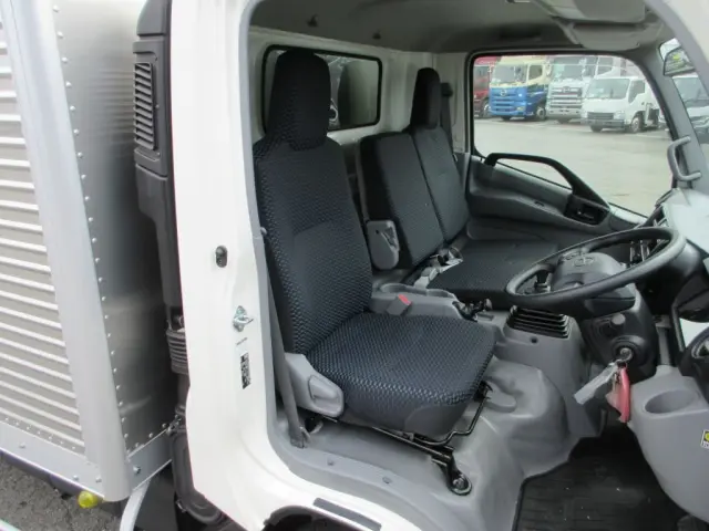 日野 デュトロ 2KG-XZU710M(2WD)の写真6