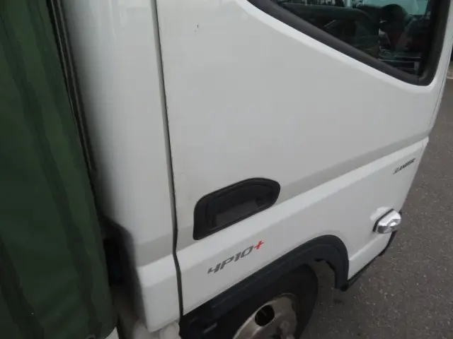 三菱 キャンター 2RG-FBA20(2WD)の写真21