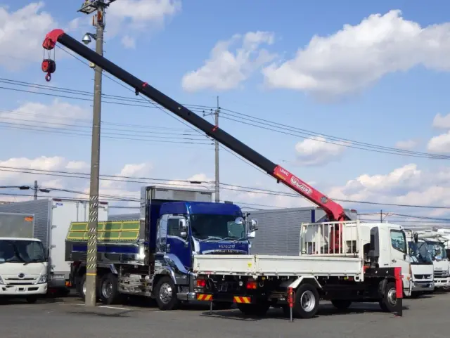 日野 レンジャー LKG-FE7JGAA(2WD)の写真4