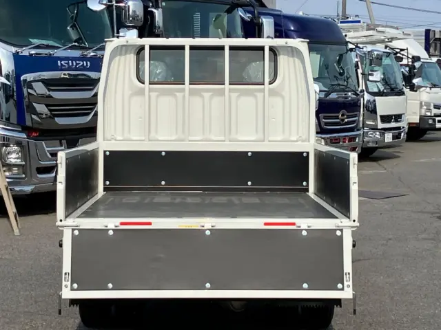 荷台全体の状態です。|三菱 キャンター 2RG-FBA20(2WD)の写真9