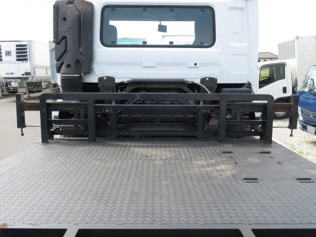 UD クオン QKG-CD5ZAの写真11