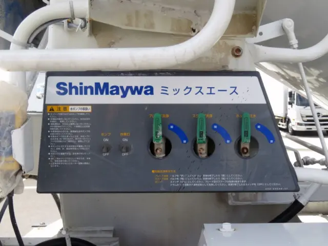 いすゞ ギガ 2KG-CXZ77CTの写真14