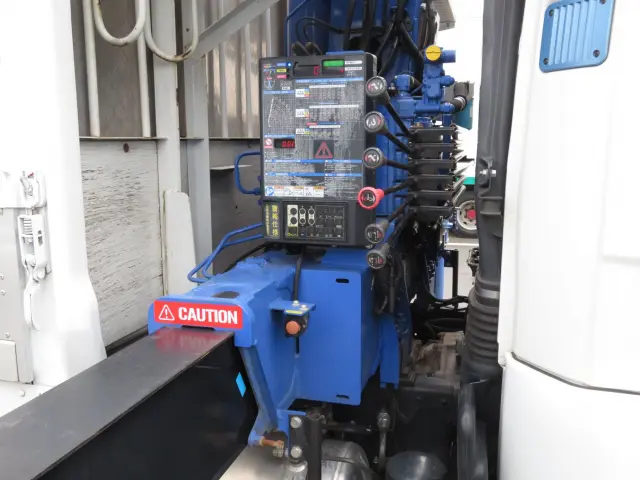 三菱 ファイター 2KG-FK62F(2WD)の写真9