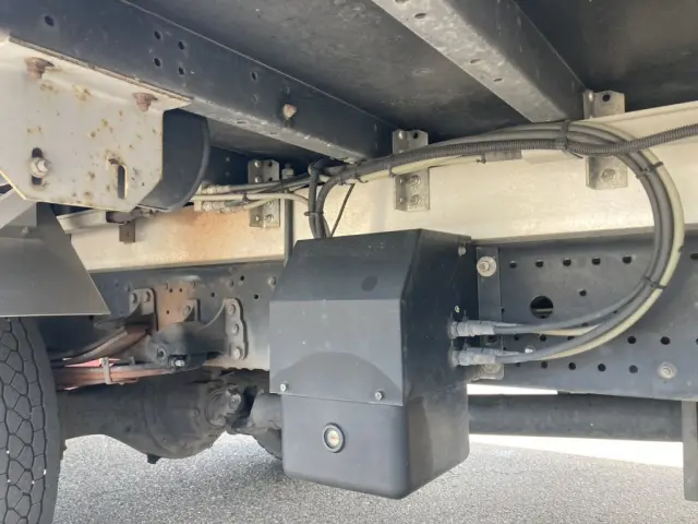 シャーシとネタの状態です。|いすゞ フォワード 2RG-FRR90S2(2WD)の写真13