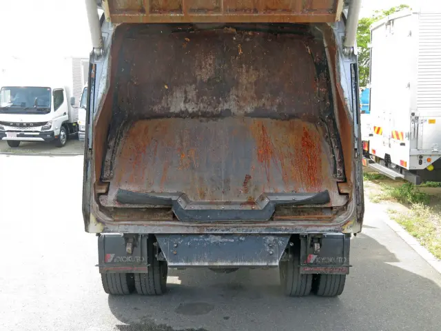 いすゞ エルフ 2PG-NKR88YN(2WD)の写真12