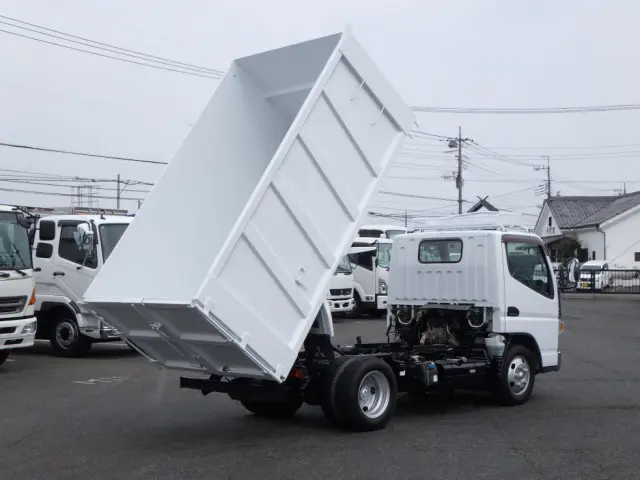 三菱 キャンター TPG-FBA60(2WD)の写真4