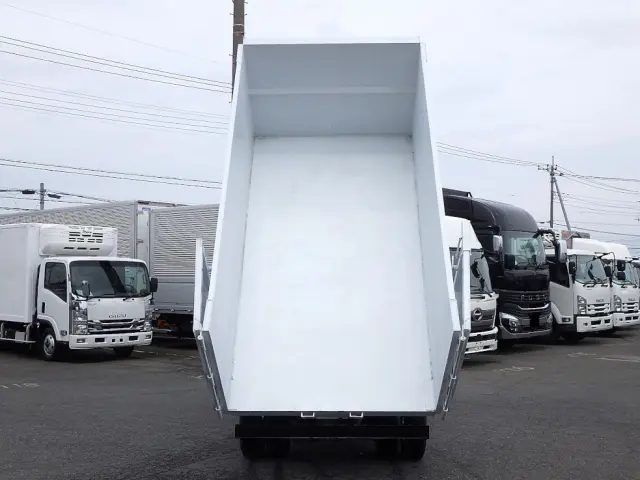荷台全体の状態です。(塗装してあります)|三菱 キャンター TPG-FBA60(2WD)の写真7