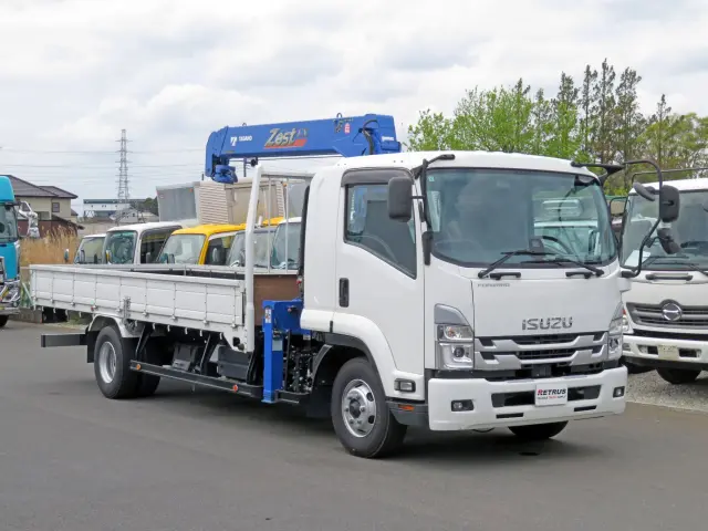いすゞ フォワード 2PG-FRR90S2(2WD)の写真2