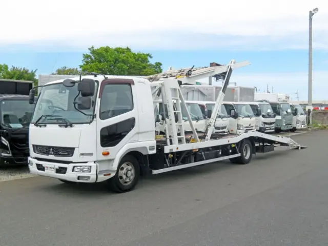 三菱 ファイター TKG-FK64F改(2WD)の写真1
