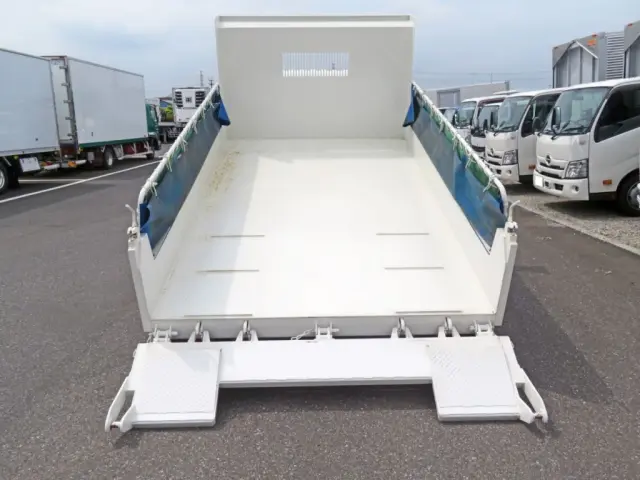 日野 レンジャー 2KG-FC2ABA(2WD)の写真13