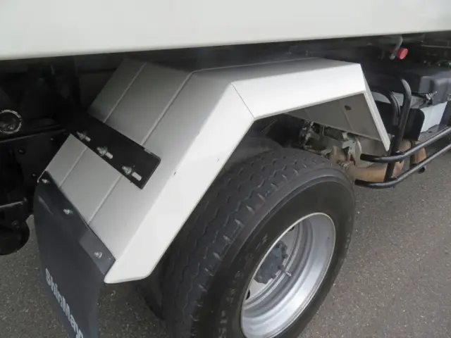 リアフェンダーに小さいキズがあります。|日野 レンジャー 2KG-FC2ABA(2WD)の写真44