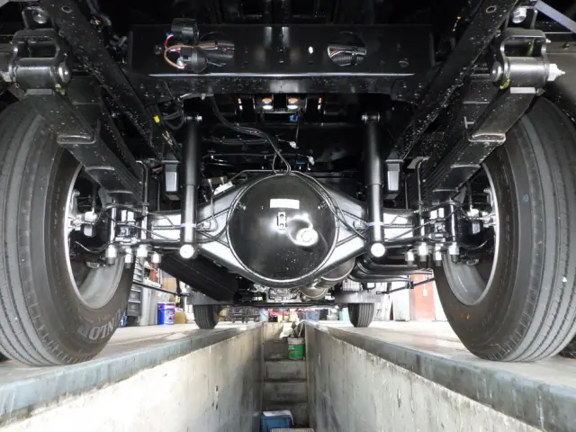 三菱 キャンター 2PG-FEB80(2WD)の写真21