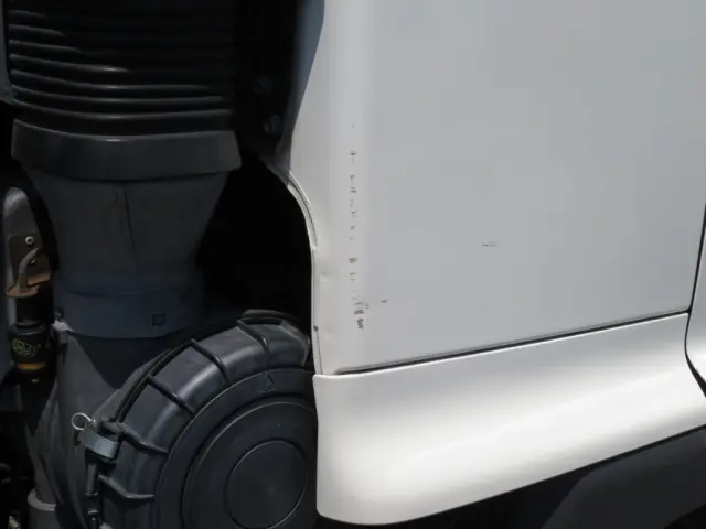 運転席側クォーターパネルにキズがあります。|日野 レンジャー TKG-FD9JGAA(2WD)の写真38