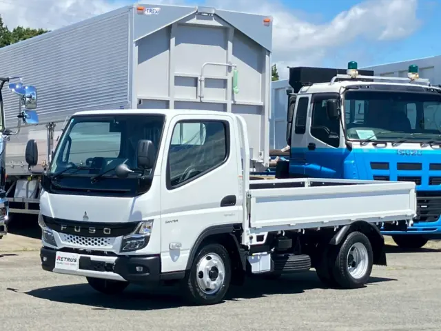 三菱 キャンター 2RG-FBA20(2WD)の写真1