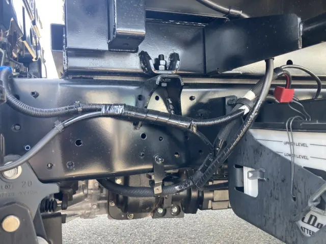 シャーシとPTOの状態です。|日野 デュトロ 2KG-XZU722M(2WD)の写真10