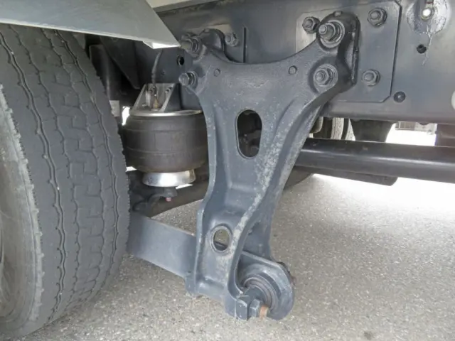 エアサスです。|日野 レンジャー 2KG-FD2ABG(2WD)の写真5