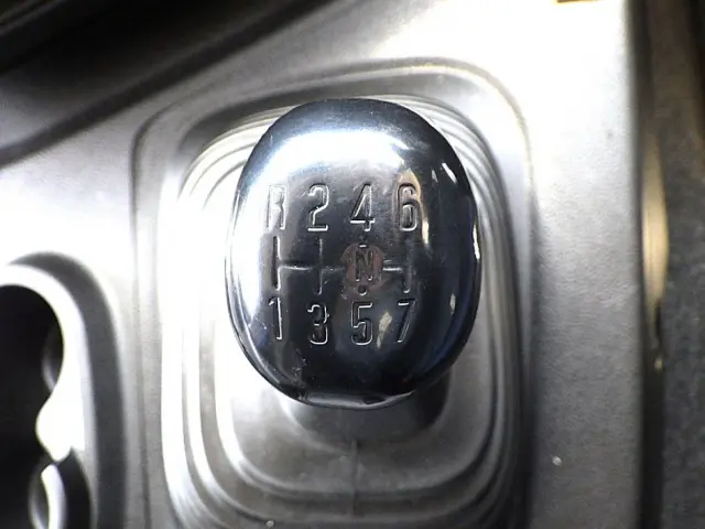 MT7速です。|いすゞ ギガ 2PG-CYJ77C(8x4)の写真18
