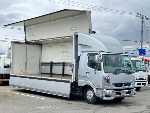 三菱 ファイター QKG-FK62FZ(2WD)の写真2