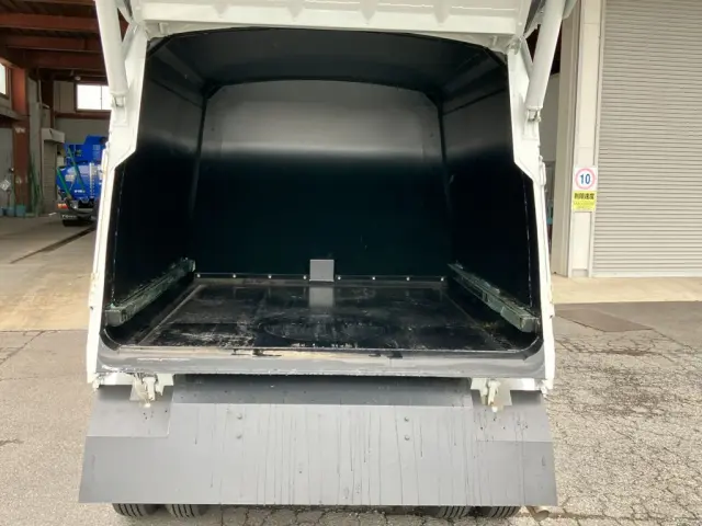 荷台全体の状態です。|三菱 キャンター 2RG-FEAV0(2WD)の写真8