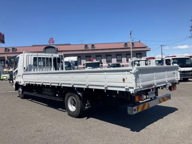 三菱 ファイター 2KG-FK62F(2WD)の写真3
