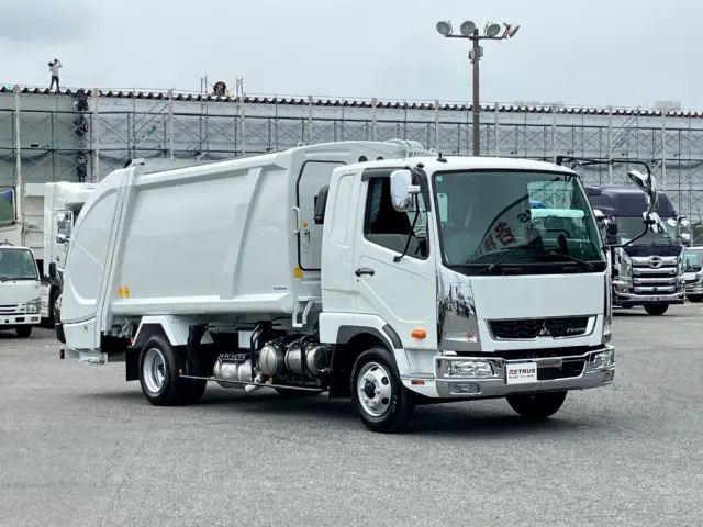 三菱 ファイター 2KG-FK62F(2WD)の写真2