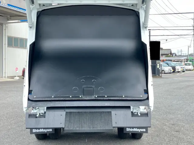 排出板の状態です。|三菱 ファイター 2KG-FK62F(2WD)の写真9